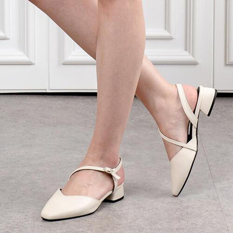 PRE-ORDER SPUR Ritzy v-cut slingback IVORY - Women's Leather Shoes - Other Materials 