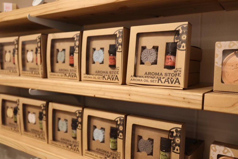 聖誕交換禮物~~沖繩限定新垣瓦片精油擴香組合(小方塊系列) - 香氛/精油/擴香 - 其他材質 多色