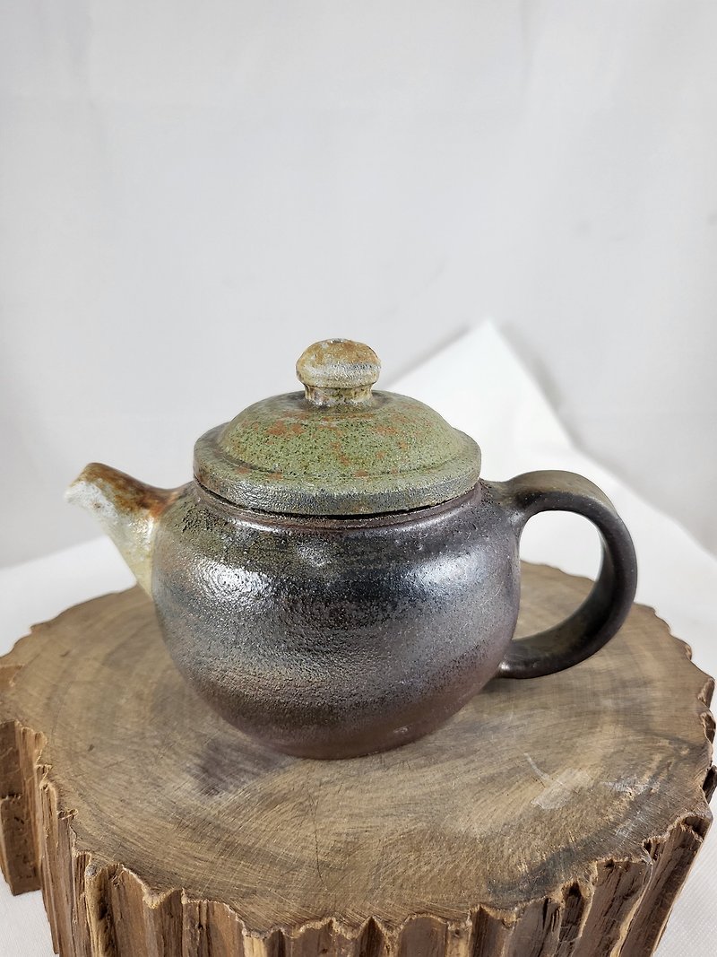 手工柴燒掇只壺 - 茶壺/茶杯/茶具 - 陶 咖啡色