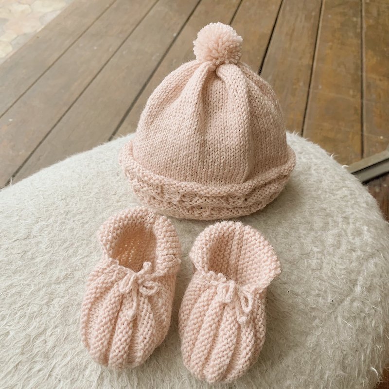 Wool Baby Gift Sets Pink - [Customized] Newborn Baby's Mid-month Ceremony (Wool Handmade Wool Hat/Socks and Shoes)