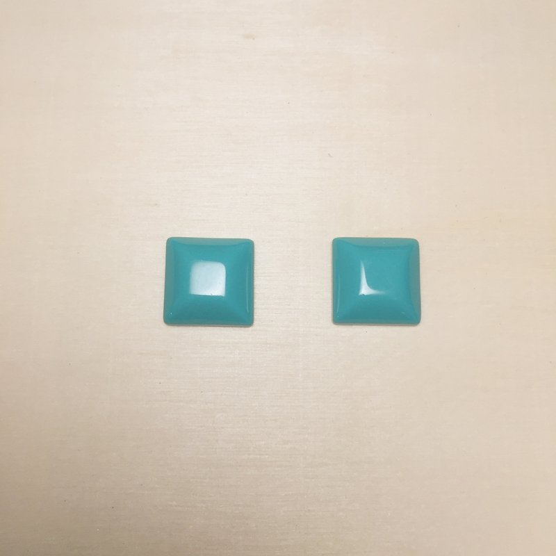 Retro Teal square diamond earrings Clip-On - ต่างหู - เรซิน สีเขียว