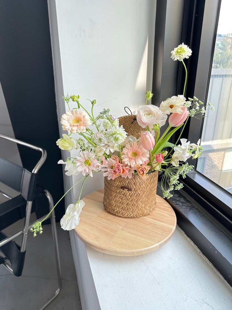 DAY OFF 鮮花帽盒課程 手作花藝課程 韓式插花 手作課程 手作花藝 - 植栽/花藝 - 植物．花 
