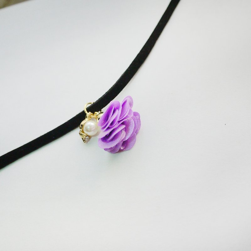 Romantic flower color tassel necklace. With diamond pearl paragraph [] Panna Cotta - สร้อยคอทรง Collar - พืช/ดอกไม้ สีม่วง