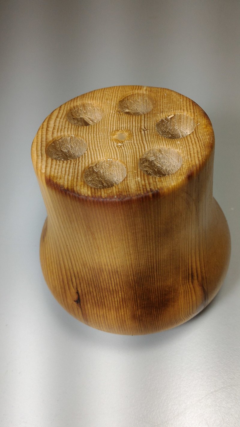 老台灣檜木桌腳筆筒(N) - 筆筒/筆座 - 木頭 
