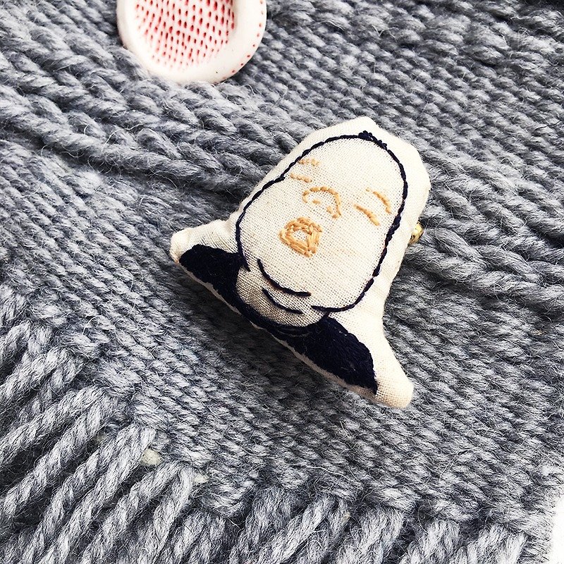 佐古メーカー|子​​供の睡眠の刺繍のブローチのイラスト - ブローチ - コットン・麻 透明