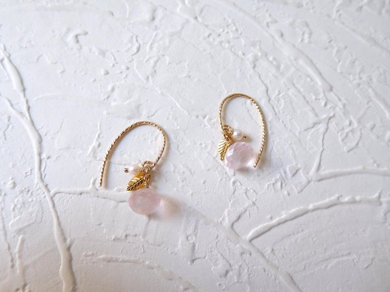 包14K金胖胖粉晶珍珠小葉耳環(可改夾) - 耳環/耳夾 - 其他材質 粉紅色