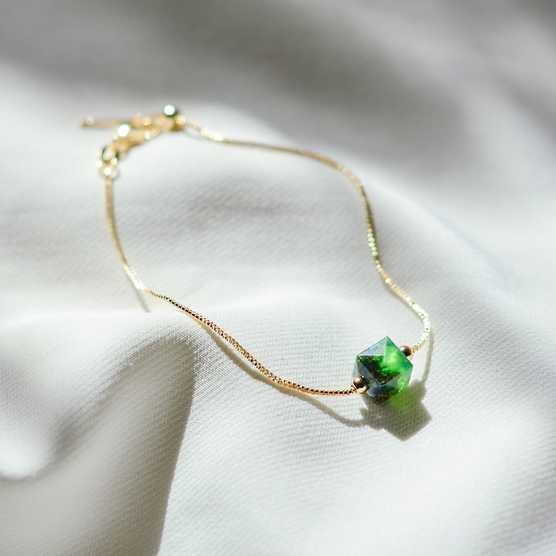 【Environmental Bracelet】Puru-White Night Bracelet/Pure Handmade/Gift/Recommendation - สร้อยข้อมือ - พืช/ดอกไม้ สีเขียว