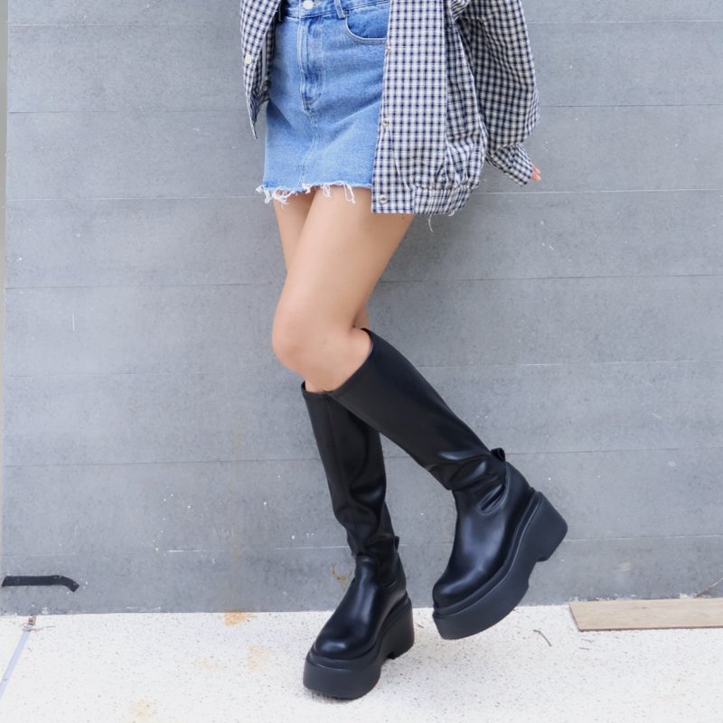 【I called Love】Versatile, slimming, lightweight thick-soled boots - Women's Boots - Faux Leather Black