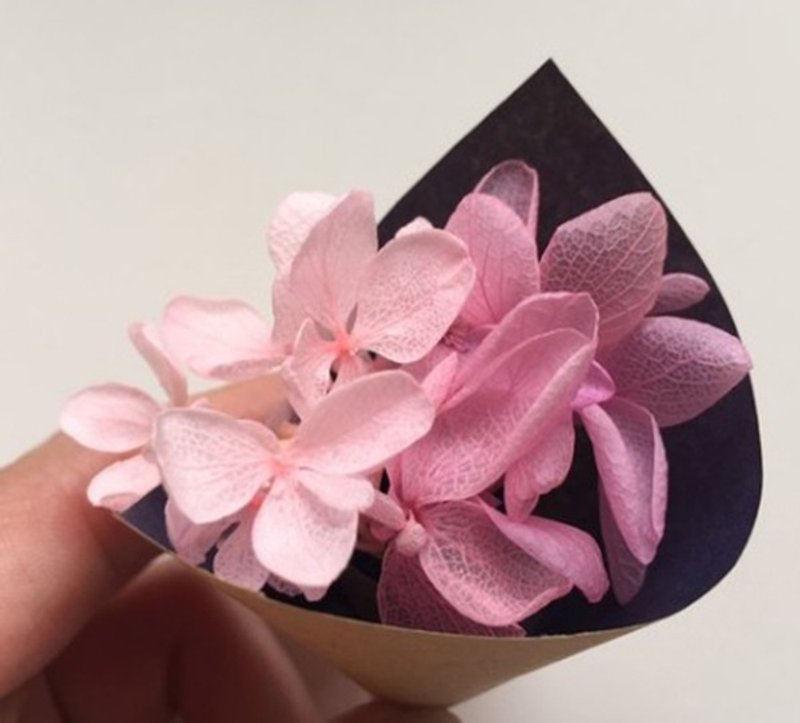 Ruru Siao專用賣場 (胸花訂製) - 裝飾/擺設  - 紙 粉紅色