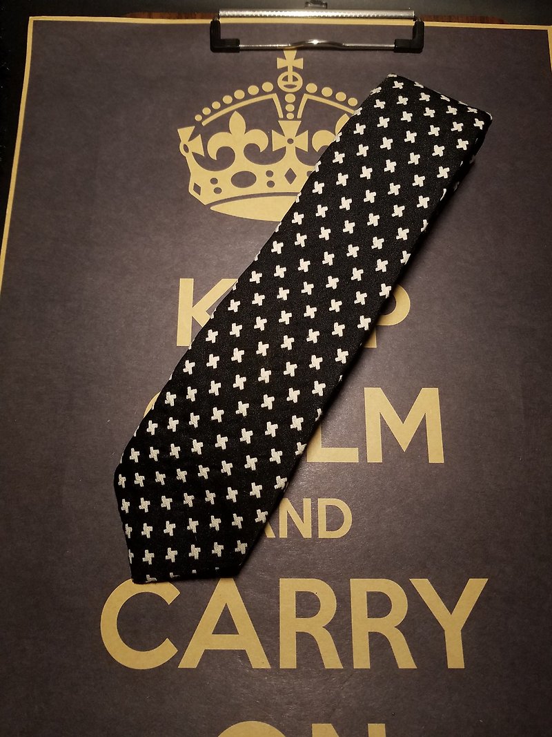 黒の刺繍ネクタイの狭版フィロン風ファッションネクタイ - ネクタイ・タイピン - コットン・麻 ブラック