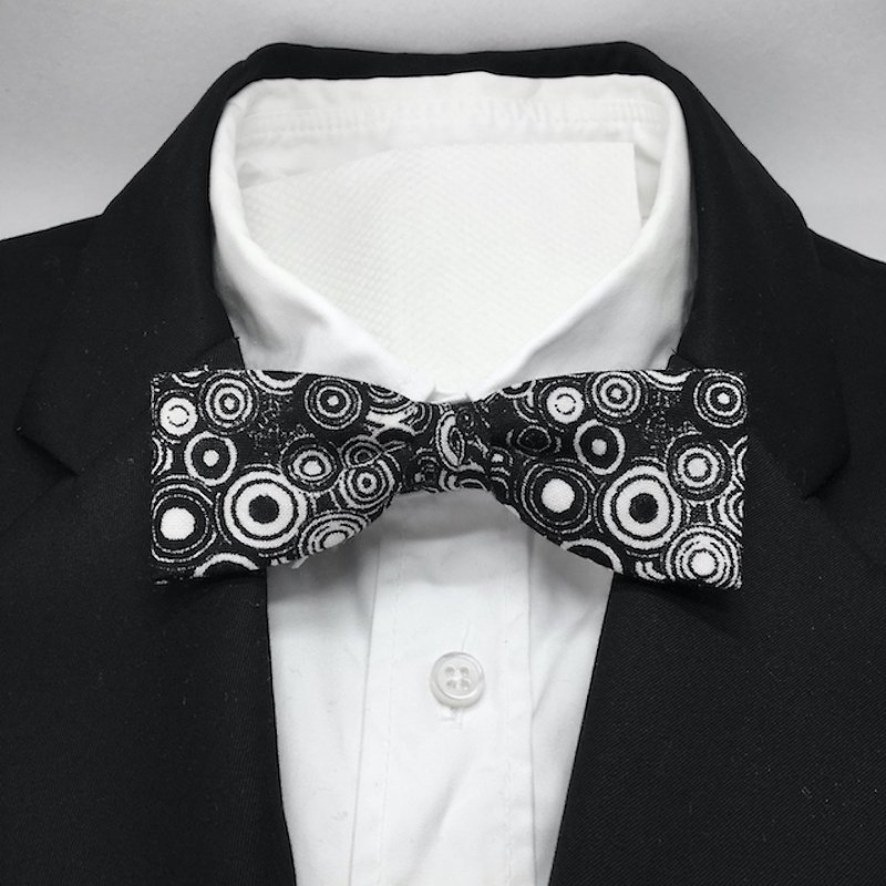 circular bowtie butterfly Square - Bow Ties & Ascots - Other Materials Black