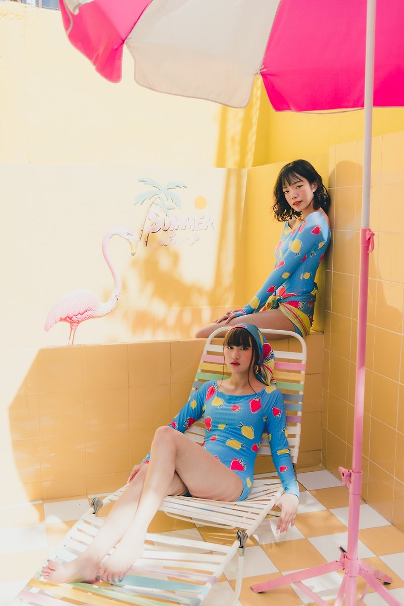 Lemon Pool / onepiece / swimwear / size M - Women's Swimwear - Polyester Multicolor