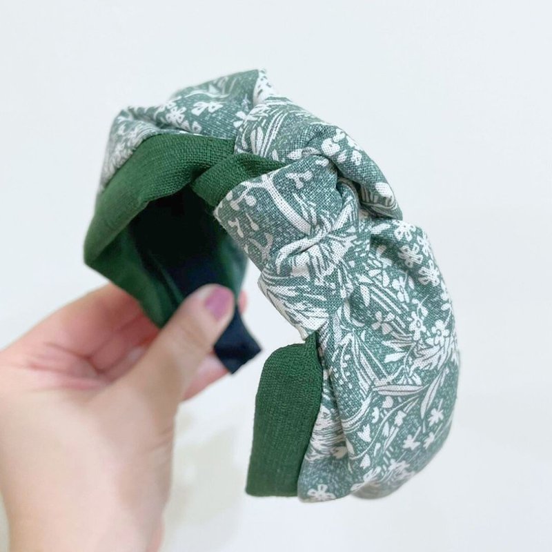 Handmade headband with selected high-quality fabric - เครื่องประดับผม - ผ้าฝ้าย/ผ้าลินิน สีเขียว