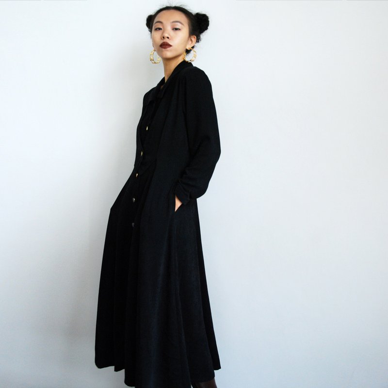 Pumpkin Vintage. Vintage fake two black dress - ชุดเดรส - วัสดุอื่นๆ 