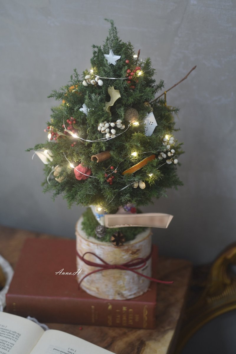 Everlasting Cedar Christmas Tree Christmas Gift Exchange - ช่อดอกไม้แห้ง - พืช/ดอกไม้ สีเขียว