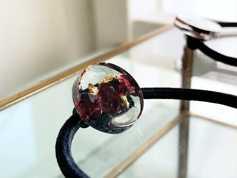 [January birthstone] Garnet clear hair tie that leads to success through accumulated efforts - Hair Accessories - Resin Red