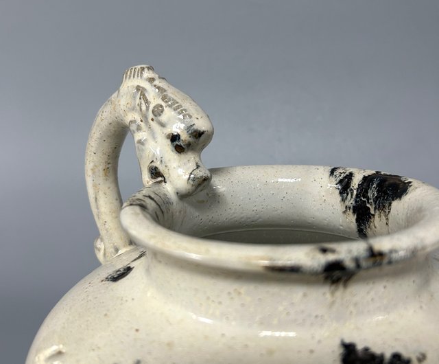 邢州窯　唐時代白磁獅柄大執壺　水注　陶芸　骨董品　匿名配送‼️ 邢州窯 唐時代白磁獅柄大執壺 水注 陶芸 骨董品 匿名配送‼️