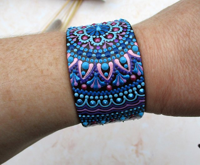 Womens leather cuff bracelet, Painted leather bracelet, Leather arm bands -  Shop DecorPoint Bracelets - Pinkoi