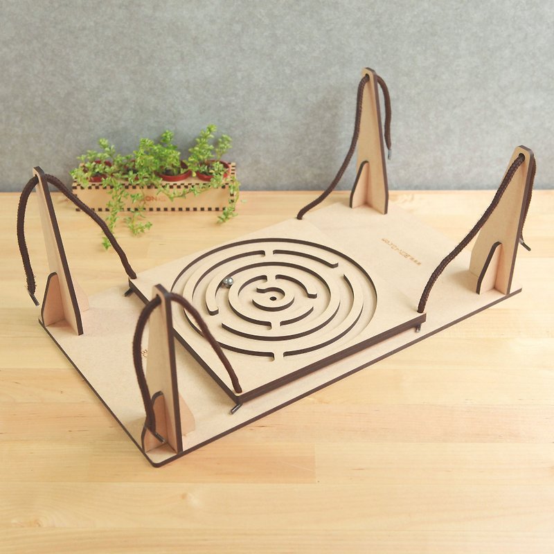 Floating balance table/Christmas gifts/exchange gifts - Kids' Toys - Wood Brown