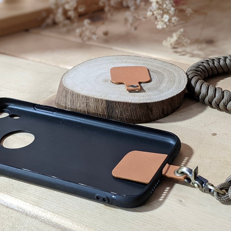Mobile phone leather clip (not including mobile phone case and lanyard) - อุปกรณ์เสริมอื่น ๆ - หนังแท้ 