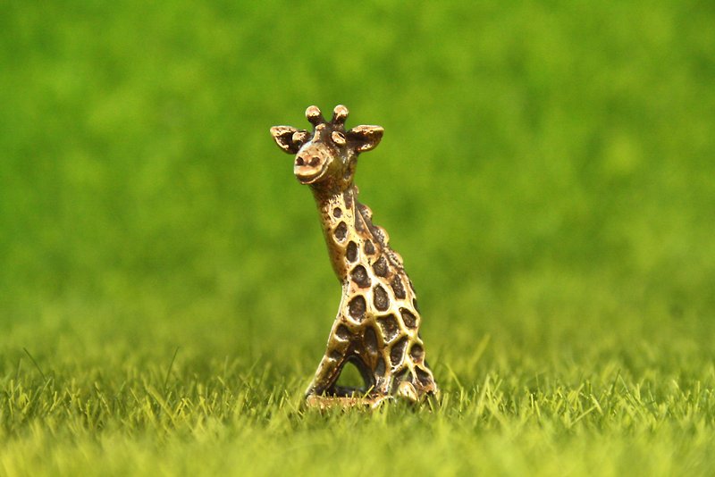 Giraffe - miniature statuette of bronze, metal figurine - 裝飾/擺設  - 銅/黃銅 