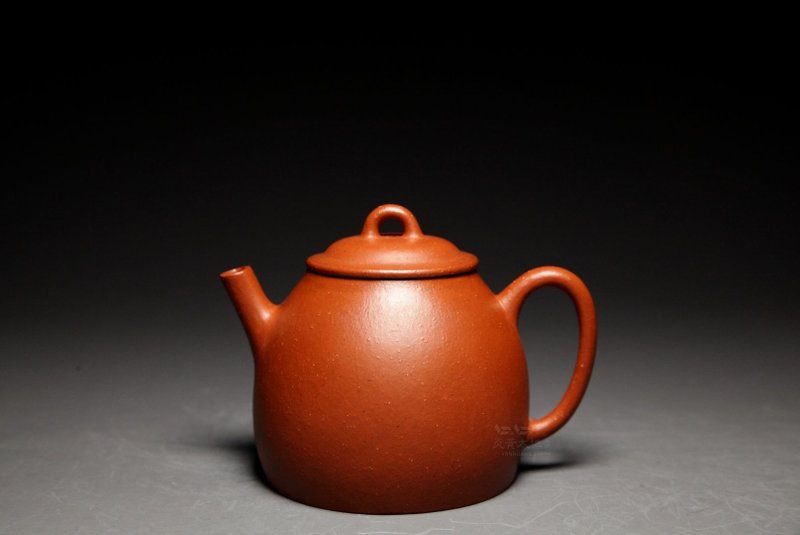 【秦鍾】炎黃大地藝術 胖老闆 龍山堂 傳統手工 小煤窯老朱泥 - 茶壺/茶杯/茶具 - 陶 紅色