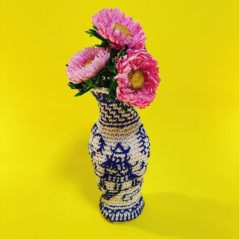 Willow Tower Begonia Vase Blue and White Porcelain Style Hand-woven Flower Arrangement - Pottery & Ceramics - Cotton & Hemp White