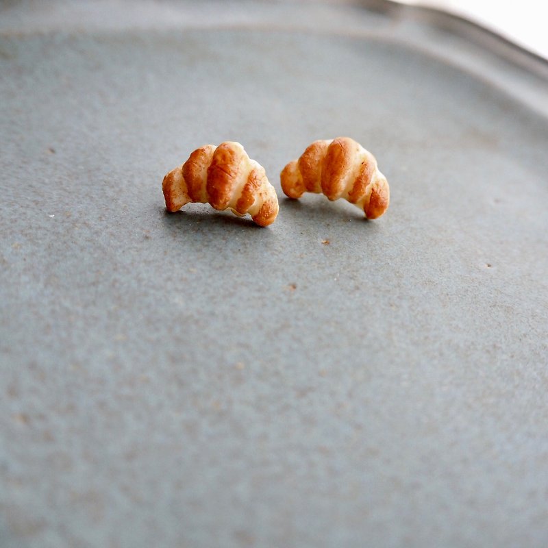 earrings / miniature bread /croissant - Earrings & Clip-ons - Clay Brown