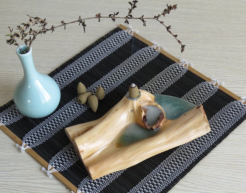 HO MOOD Nature Series-Hand-made Inverted Fragrance Seat <池 湖 氤氲> - น้ำหอม - ไม้ สีนำ้ตาล