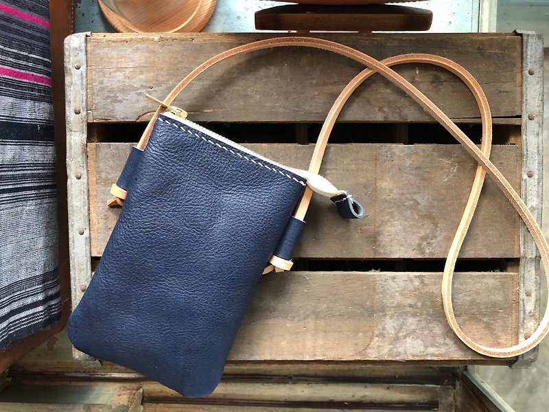 Straight body zipper oblique bag to sew leather DIY material bag to go out side back small bag travel mobile phone - Leather Goods - Genuine Leather Blue