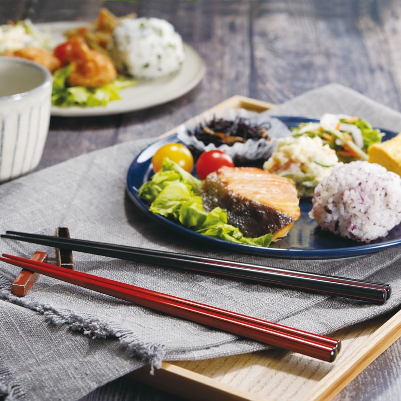 【日本製】若狹塗 塗漆圓角筷 黑 23.5cm / 紅21.5cm - 筷子/筷架 - 木頭 