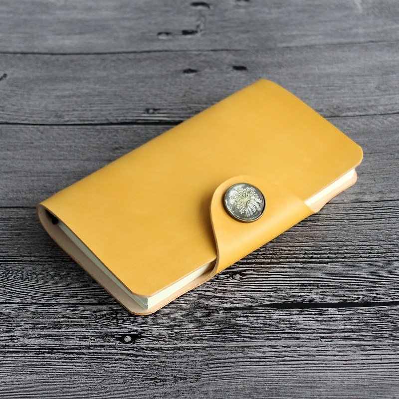 Yellow Tea Eternal Flower A6 A5 A7 Diary Travelbook Creative Gift Notepad Exchange Gift - สมุดบันทึก/สมุดปฏิทิน - หนังแท้ สีเหลือง