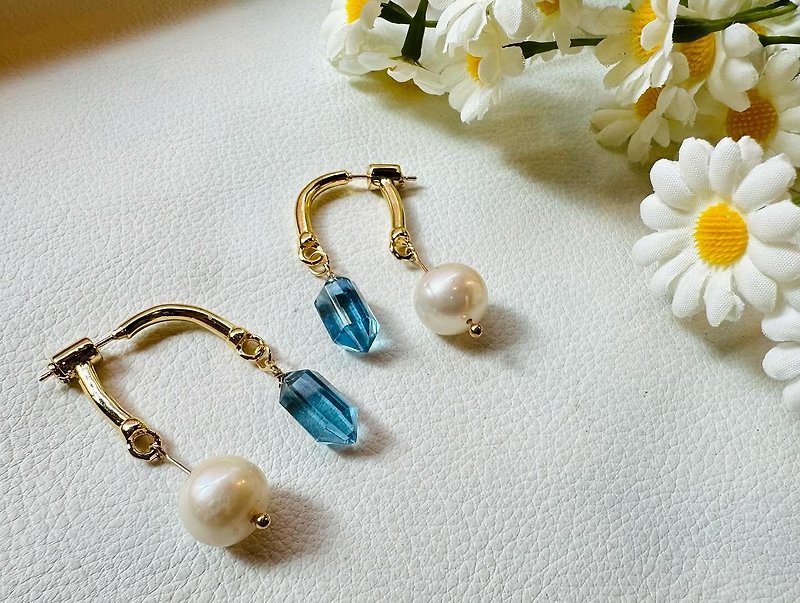 Columnar Blue Quartz Stone Bronze 14k Stick-on Earrings + Back Earbuds with Dangle Pearls_Clip-on Can be Modified for Free - ต่างหู - เครื่องประดับพลอย สีน้ำเงิน