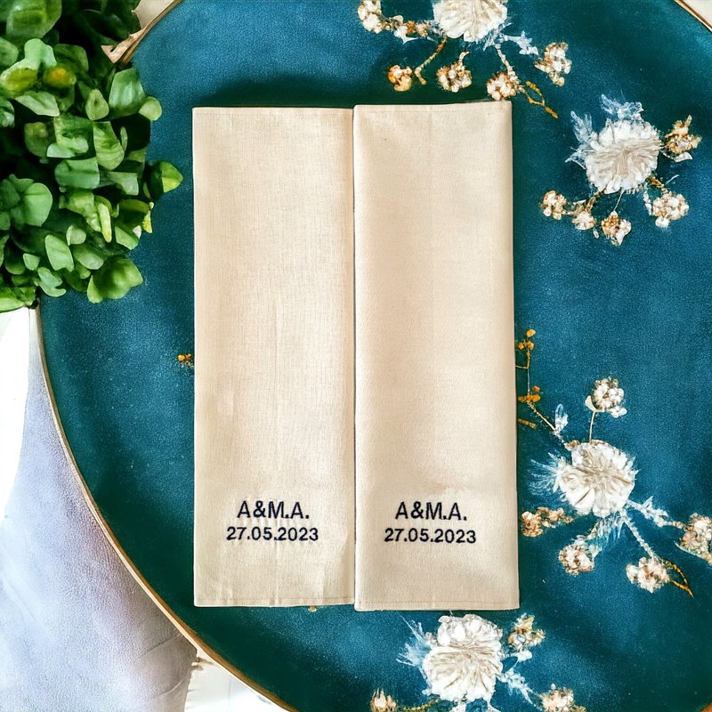 Custom embroidered cloth napkins linen set, Handmade table mat