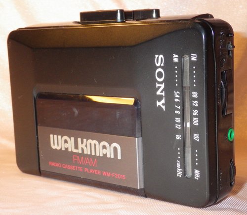 SONY WM-F20 WALKMAN FM ラジオ カセット ウォークマン Sony WM-F20 ▷ Walkman.land