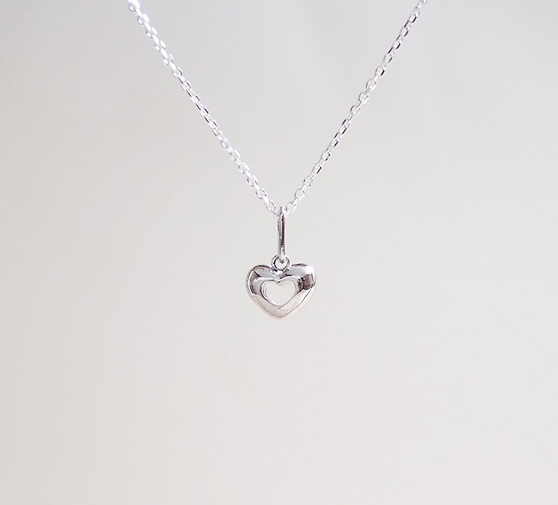 Three-dimensional small love clavicle chain hand made 925 sterling silver necklace - Collar Necklaces - Sterling Silver Silver