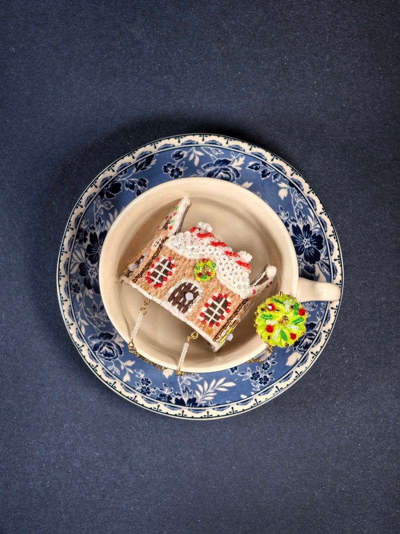 聖誕限定 | 薑餅屋刺繡手鐲 - 手鍊/手環 - 棉．麻 卡其色