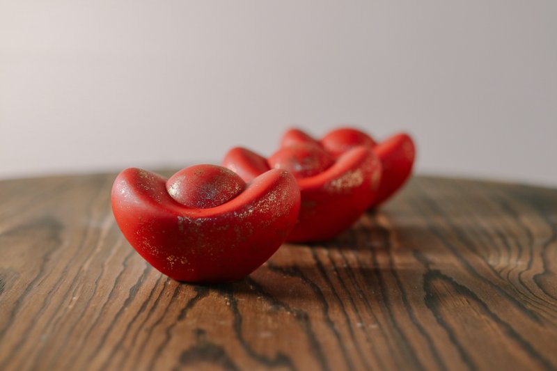 環保永續材/招財小物 - 金箔大元寶 - 擺飾/家飾品 - 環保材質 紅色