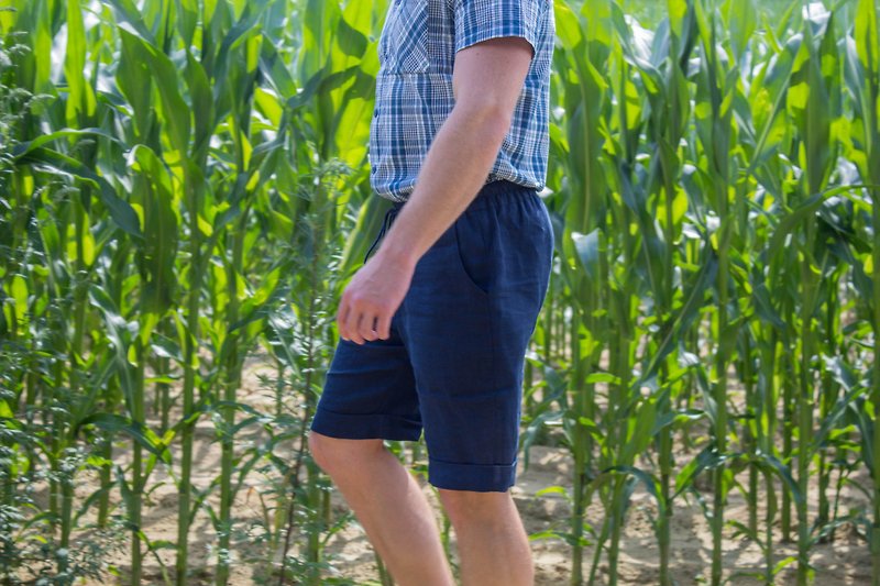 Navy linen shorts for men with pockets\Mens summer linen shorts - กางเกงขาสั้น - ลินิน สีน้ำเงิน