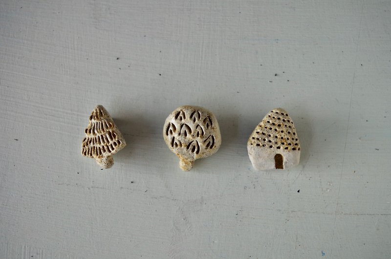 Small broach 3piece-set (tree・tree・house) - Brooches - Pottery White