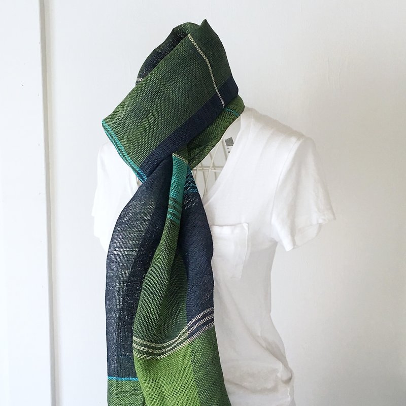 【Belgium & French Linen: All Season】 Unisex: Hand-woven Stole "Blue & Green Mix" - Scarves - Cotton & Hemp Blue
