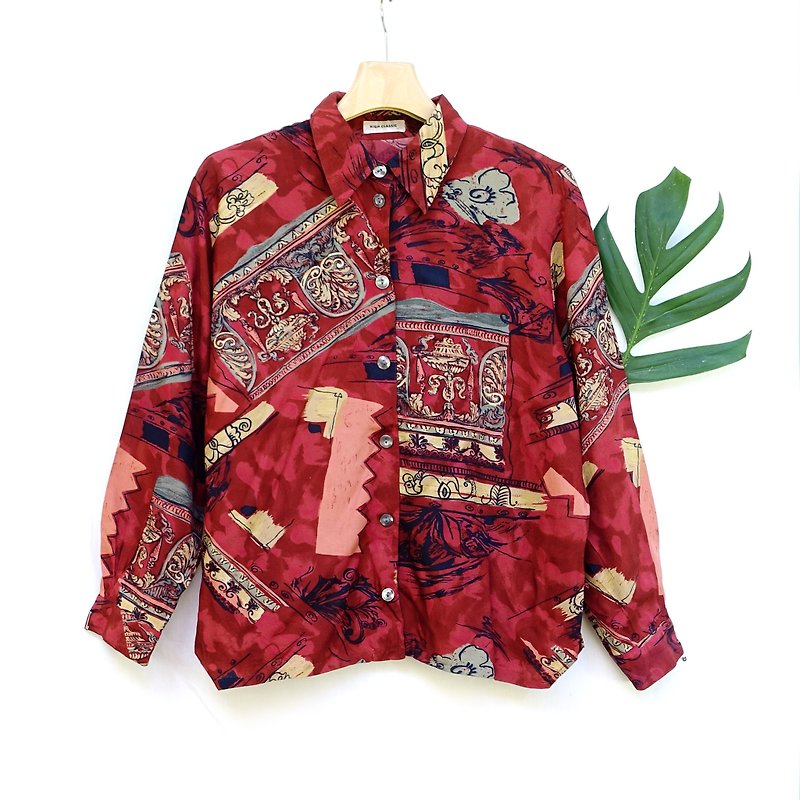 BajuTua / vintage / Mural painting dark red shirt red vintage shirt - Women's Shirts - Other Materials Red