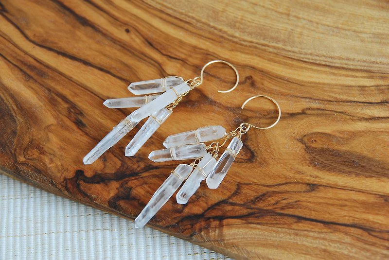 Icicle crystal earrings 14kgf - Earrings & Clip-ons - Gemstone White
