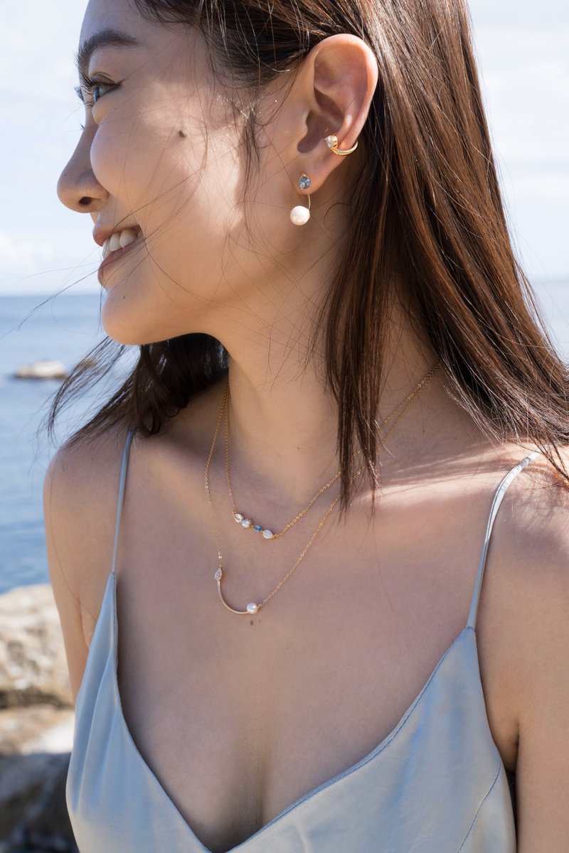 勇往直前海系撞色珍珠耳環 925銀厚鍍18K金 Corag P Earring - 耳環/耳夾/耳骨夾 - 珍珠 金色