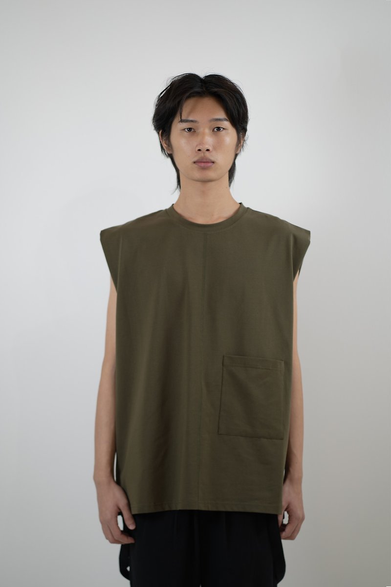 SLEEVELESS TEE - OLIVE GREEN - เสื้อยืดผู้ชาย - ผ้าฝ้าย/ผ้าลินิน สีเขียว