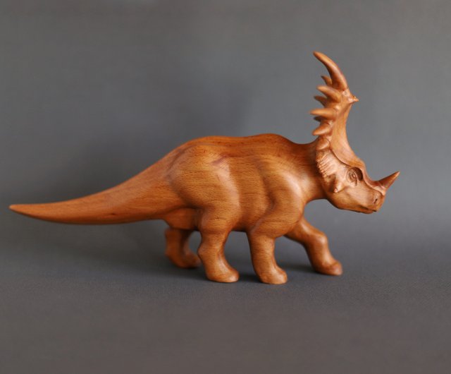 木製の恐竜スティラコサウルス - ショップ Papaofsaurs 置物