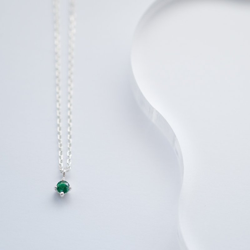 One grain emerald necklace Silver 925 - สร้อยคอ - โลหะ สีเขียว
