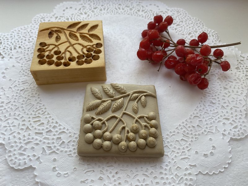 Engraved cookie mold, stamp for gingerbread, springerle stamp, stamp with rowan. - 烘焙/料理 - 木頭 咖啡色