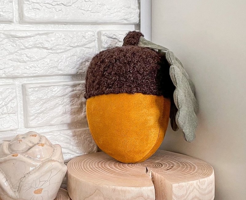 Acorn pillow, Acorn plush pillow, Mustard decor, Stuffed acorn, Decorative acorn - 枕頭/抱枕 - 亞麻 黃色