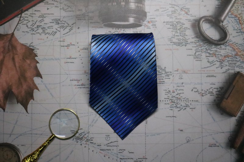 天藍色斜紋真絲領帶/商務細紋necktie - 領帶/領帶夾 - 絲．絹 藍色